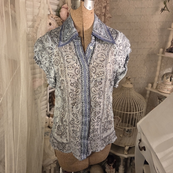 Tops - ♡ ️zimmermann blue paisley silk linen button up blouse ♡